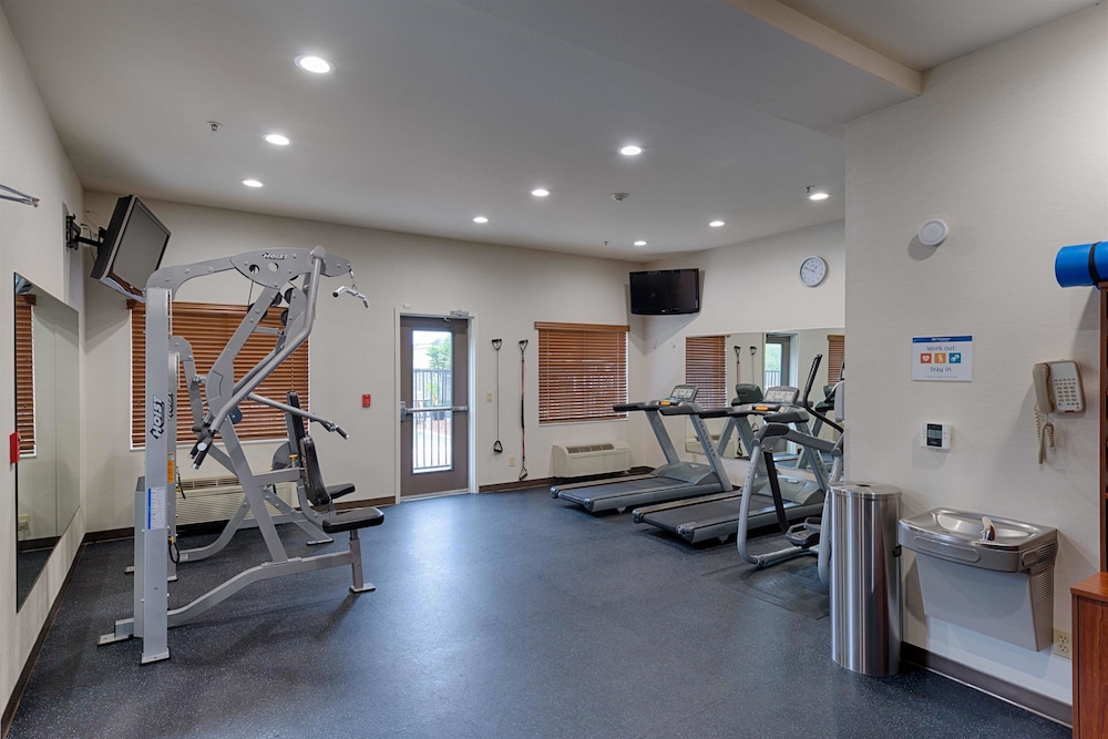 Best Western Plus Delta Inn & Suites 24/36