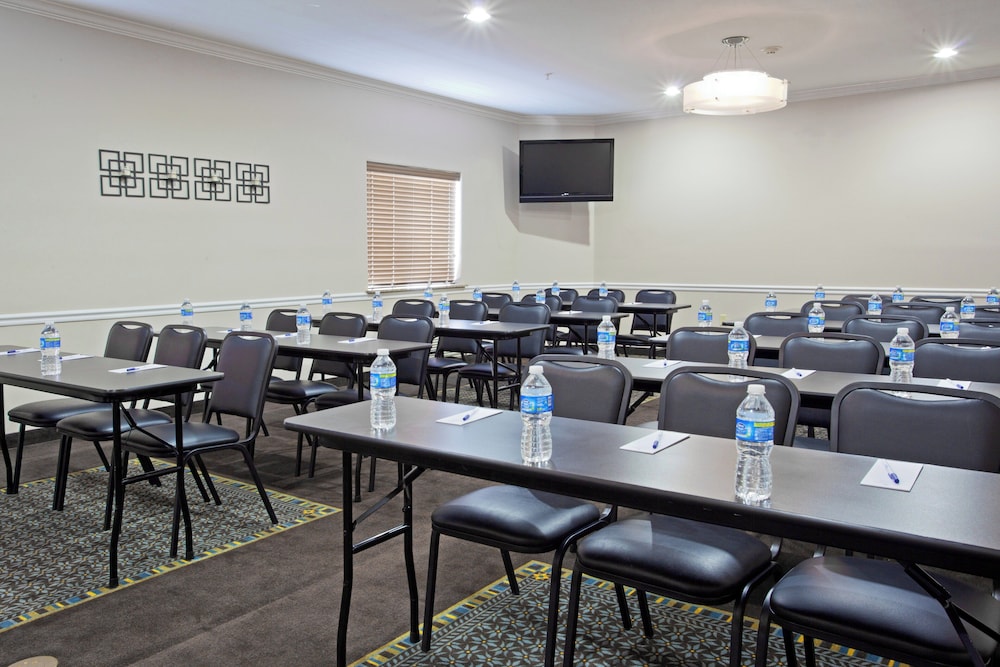 Candlewood Suites Houston Westchase Westheimer 34/39