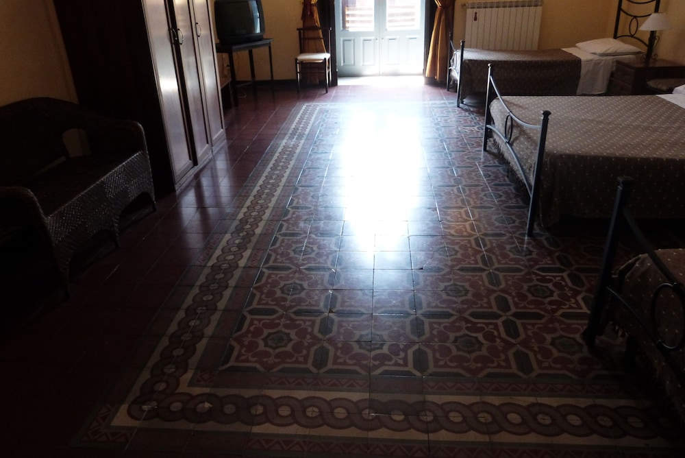 Hotel Etnea 316 57/62