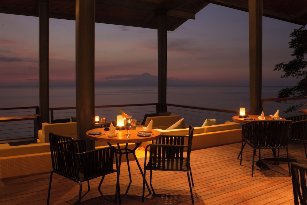 Katamaran Hotel And Resort 57/74