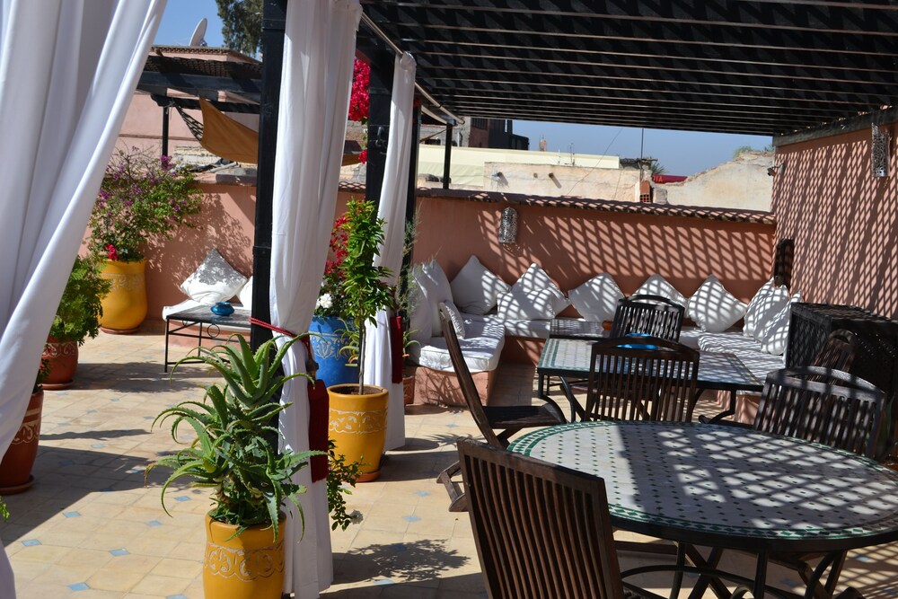 Riad Bayti 50/56