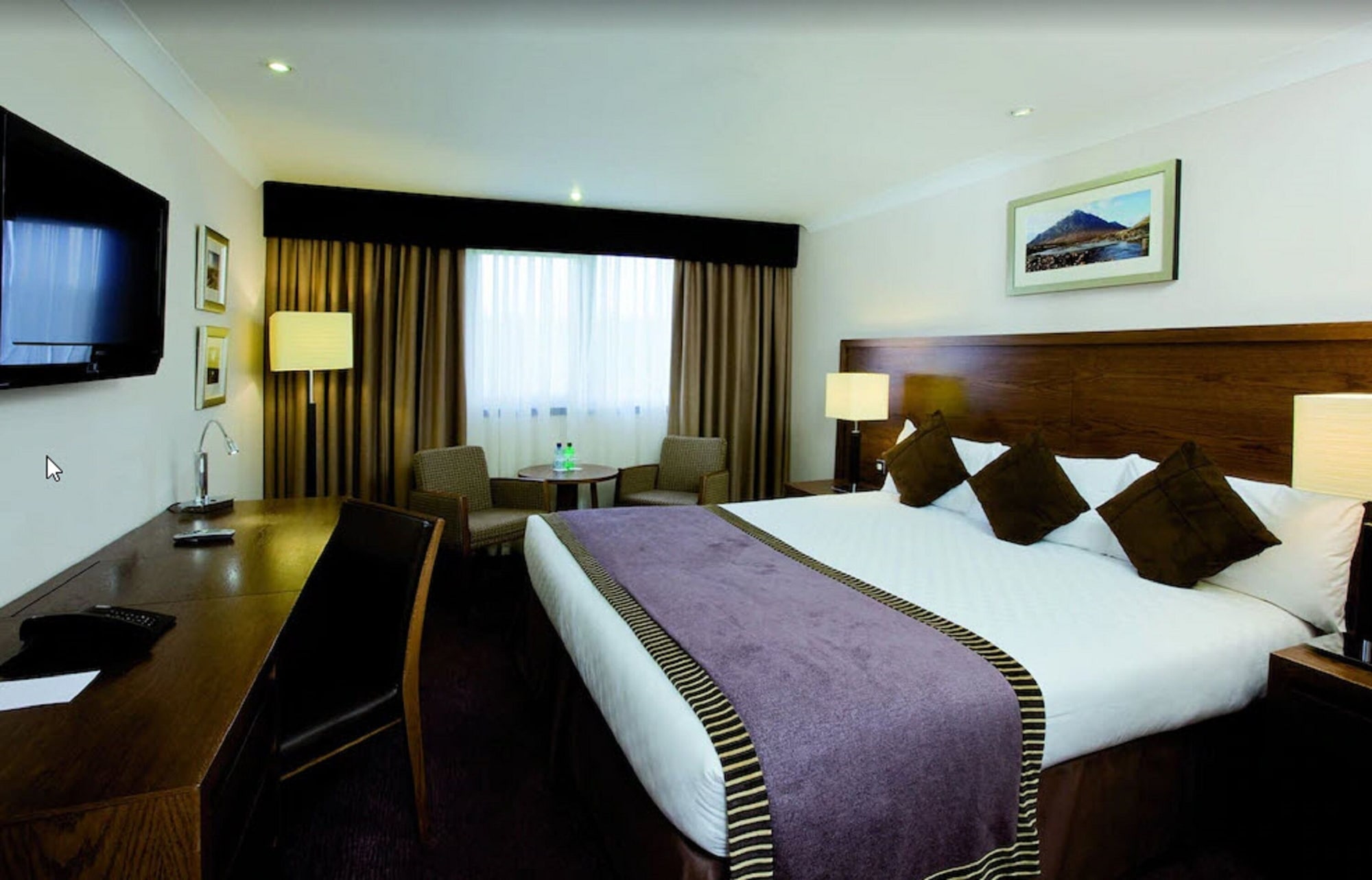 PREMIUM, KING BED