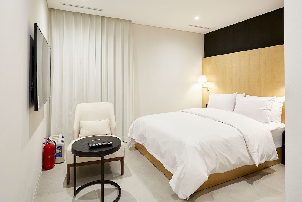 Hotel The Artist Yeoksam 17/50