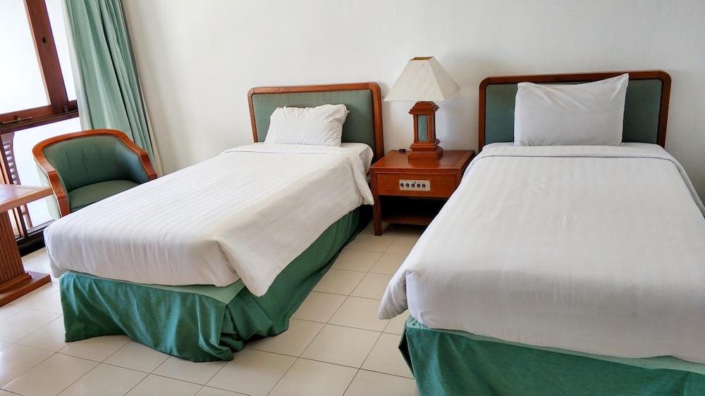 Grand Whiz Hotel Bromo 12/60