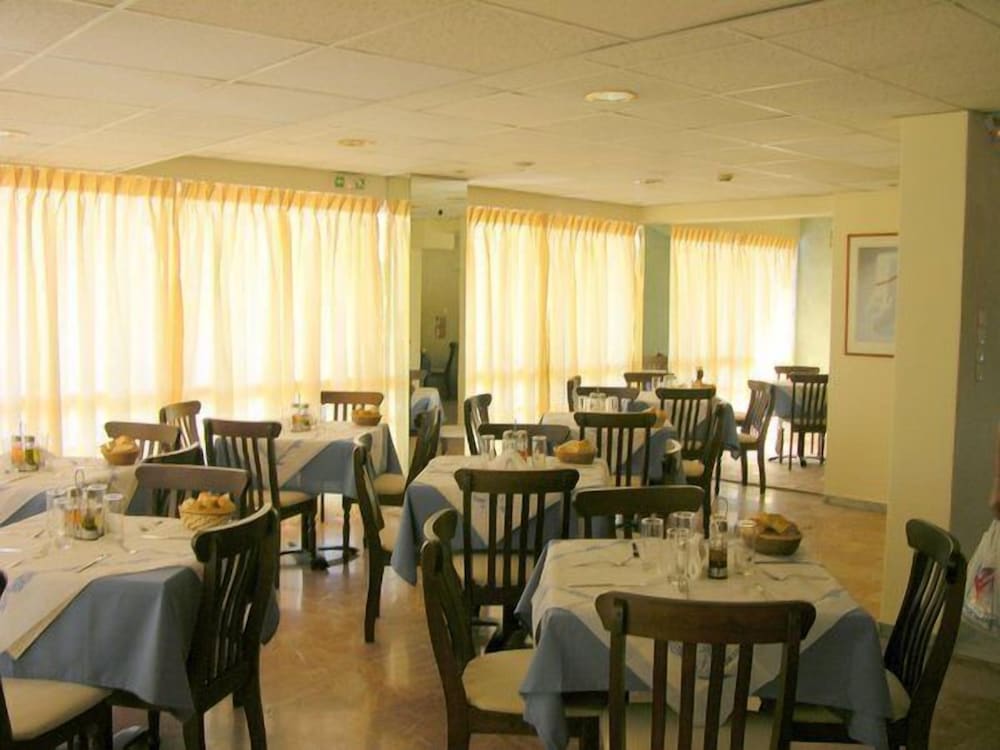 Apollo Hotel 26/34