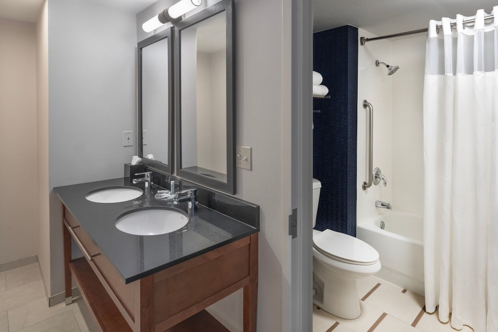 Fairfield Inn Boston Tewksbury Andover 34/44