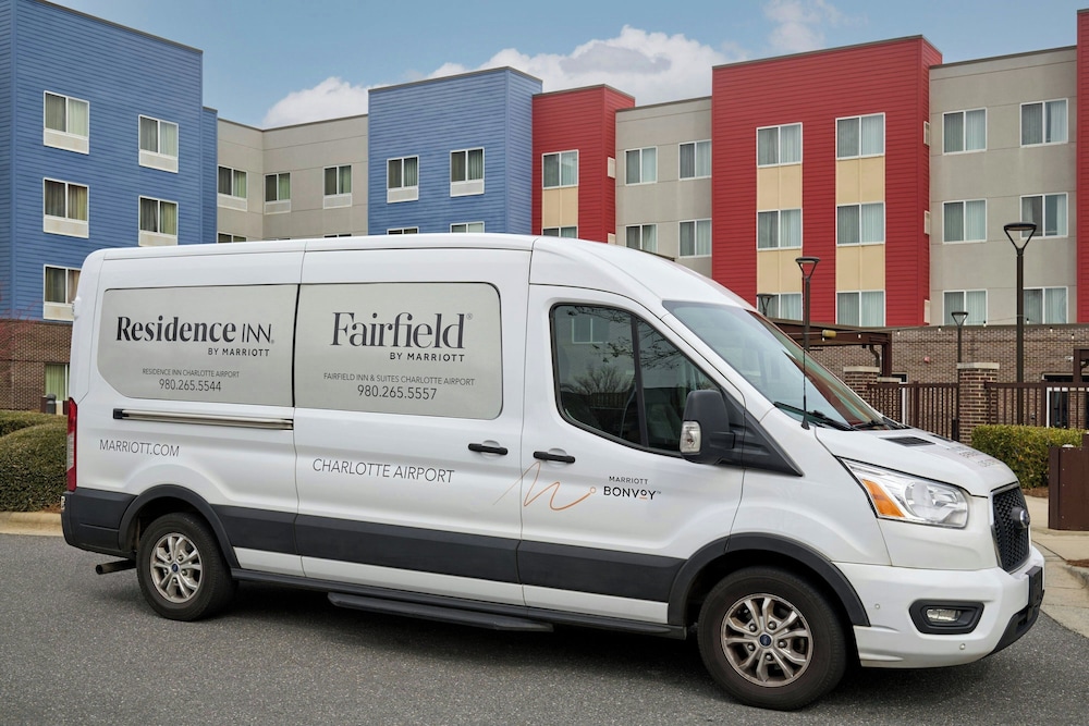 Fairfield Inn And Suites By Marriott Charlotte Airport 93/100