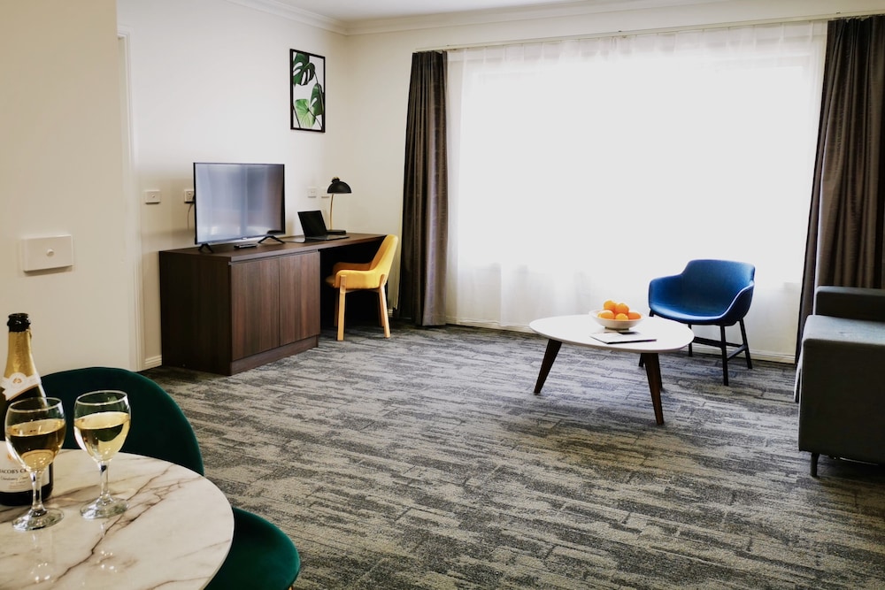 Littomore Hotels and Suites 36/52
