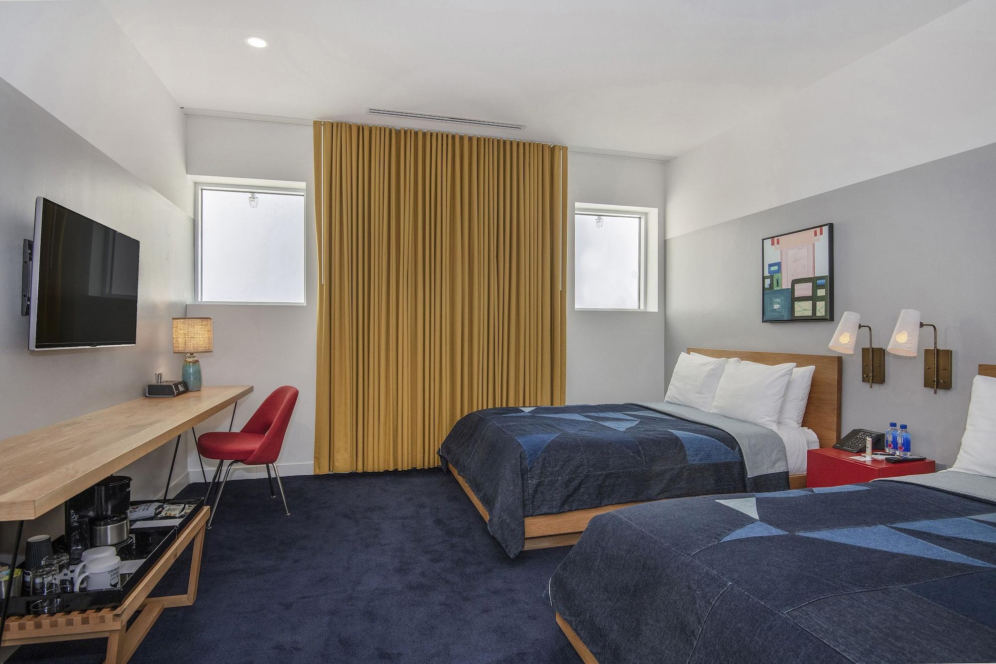 Deluxe, Double Bed, Cathedral View