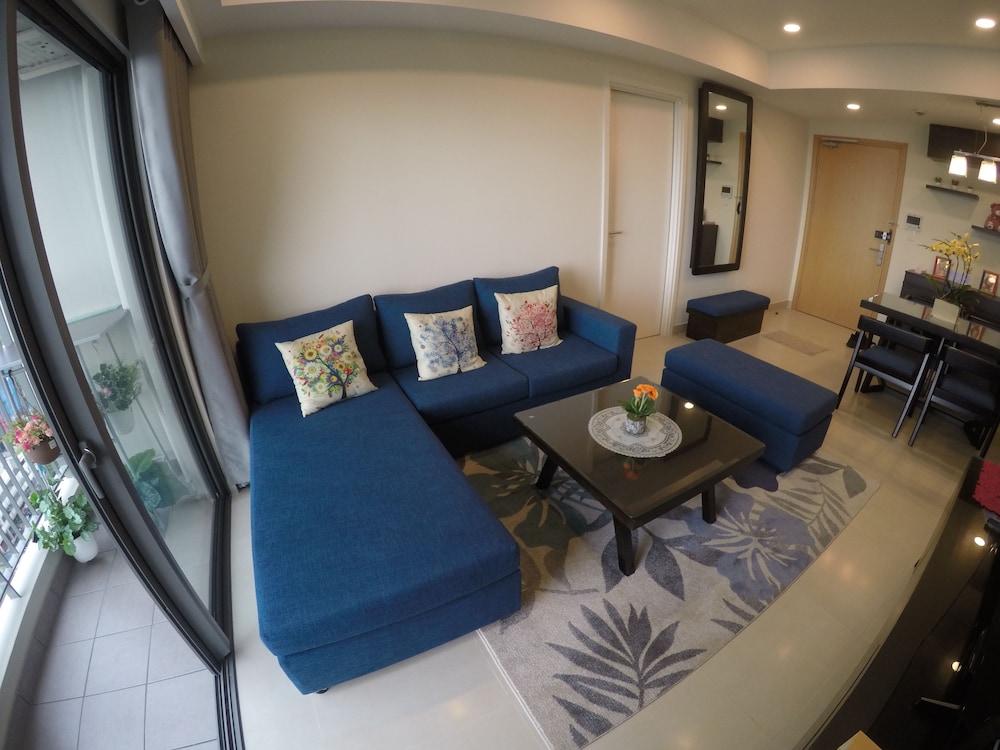 Riverfront Osis Resort Balcony 16/26