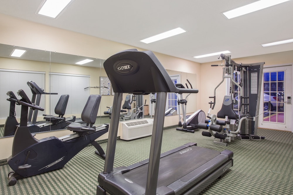 Baymont by Wyndham Warner Robins 37/63