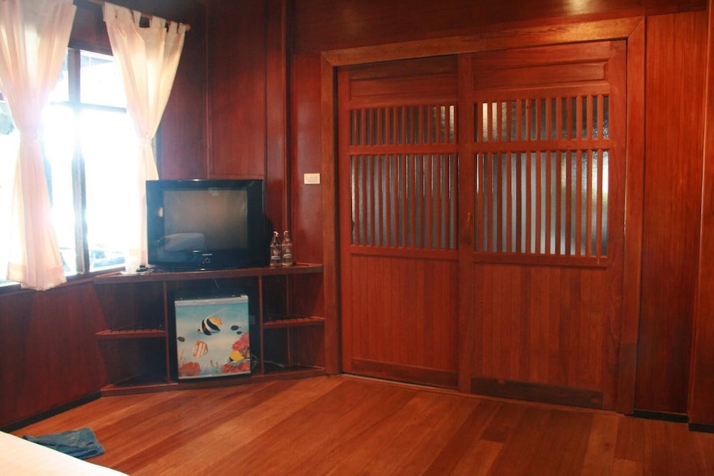 Kirati Beach Resort 4/40
