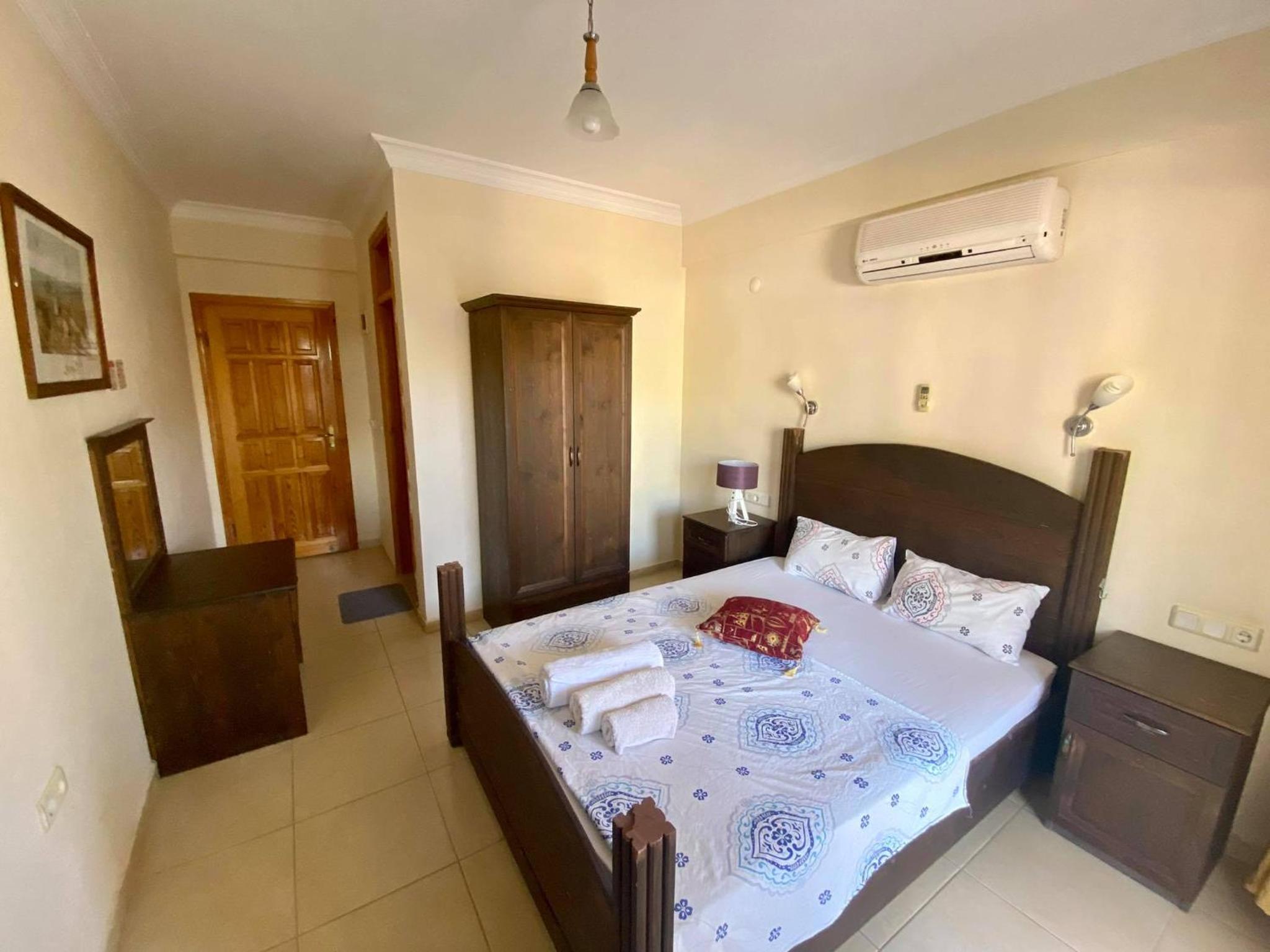 Erkan Tumen Yalcin Hotel 17/50