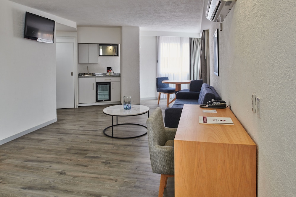 Best Western Plus Gran Hotel Centro Historico 42/70