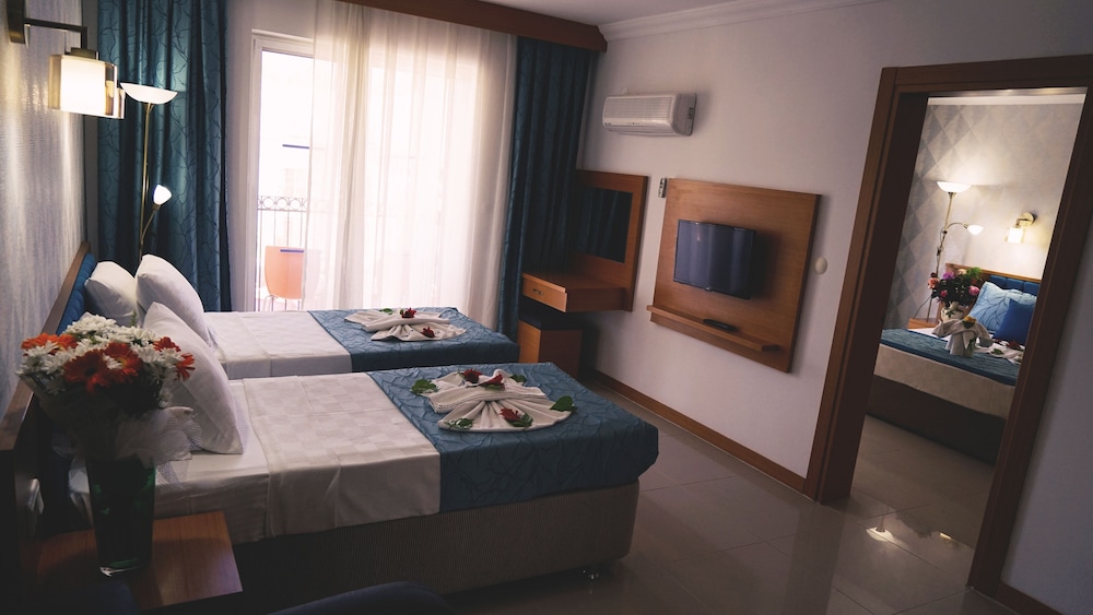 Green Forest Holiday Village 14/50