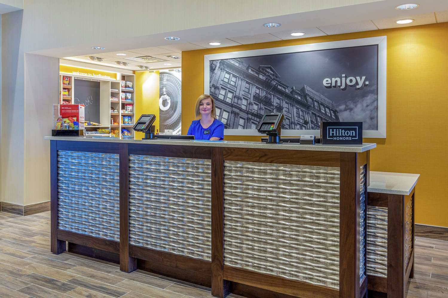 Hampton Inn & Suites Burlington IA 8/46