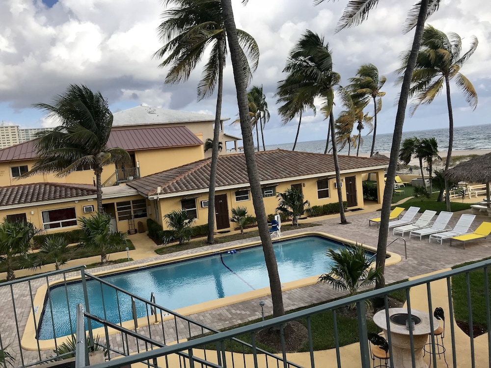 Ebb Tide Resort Oceanfront 61/69