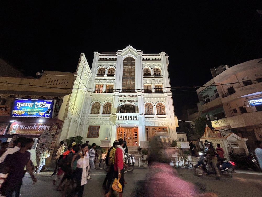 HOTEL PRADEEP 45/55