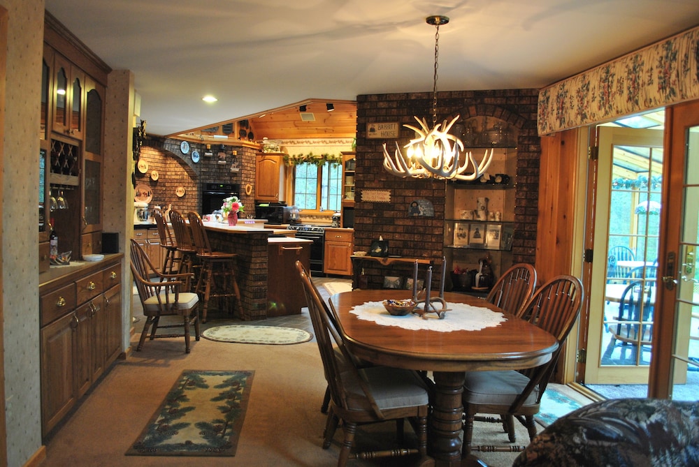 Horton Creek Inn Bed and Breakfast 51/66