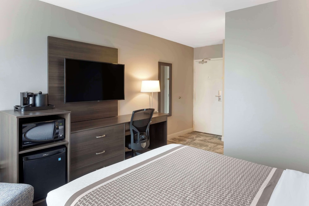 غرفة قياسية بسرير كوين، Best Western Milton 4/6