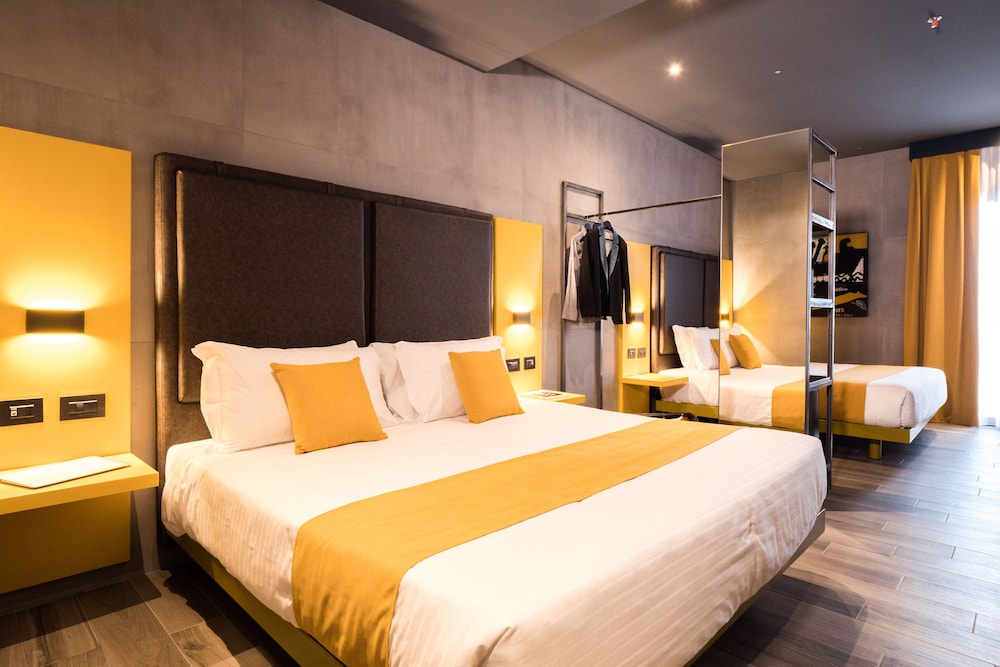 JUNIOR SUITE, TRIPLE