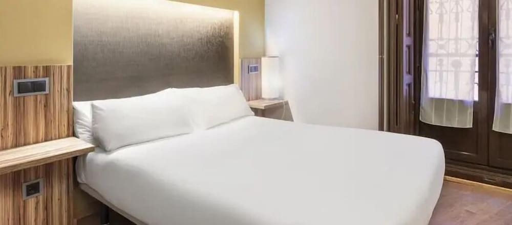 B&B HOTEL Madrid Centro Plaza Mayor 37/54