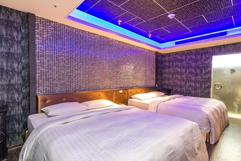 Ting-Shuai Motel 28/68