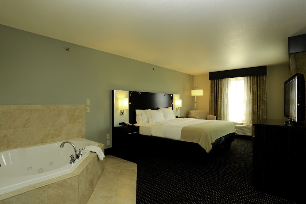 Holiday Inn Express Hotel Suites Marion Northeast 22/43
