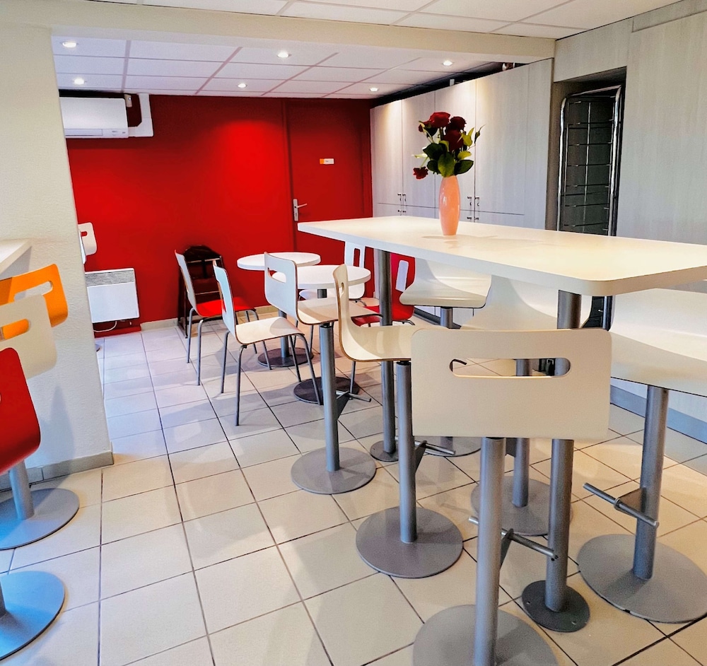 Premiere Classe Saint Quentin En Yvelines Elancour 32/41