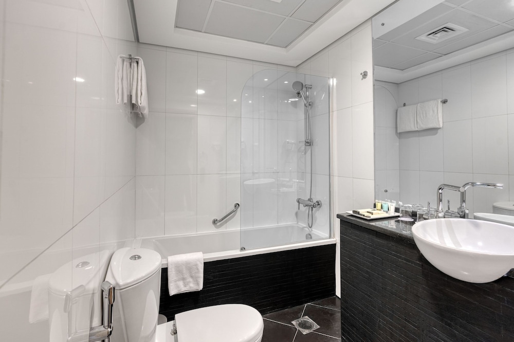 Grand Heights Hotel Apartments 49/50