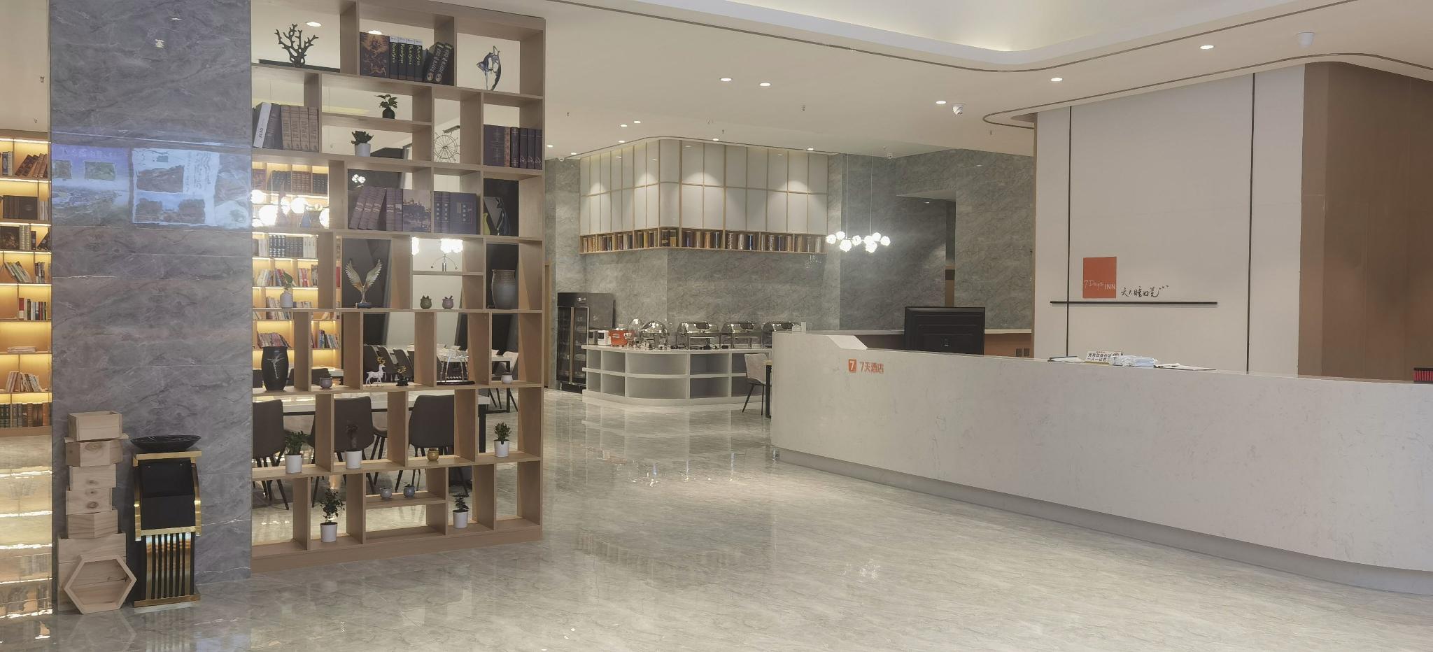 7 Days Inn Chongqing Liangping South Station high-speed railway station Branch 11/36