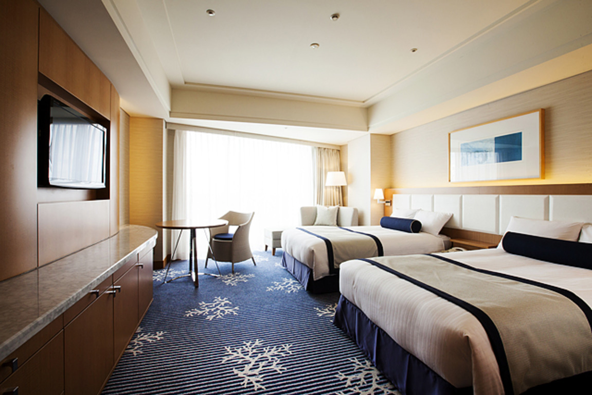 Bay Club Floor Twin Park View