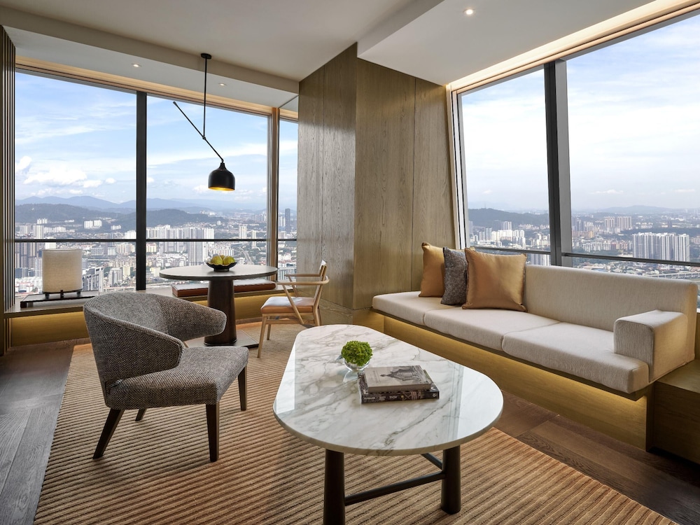 Park Hyatt Kuala Lumpur 50/71