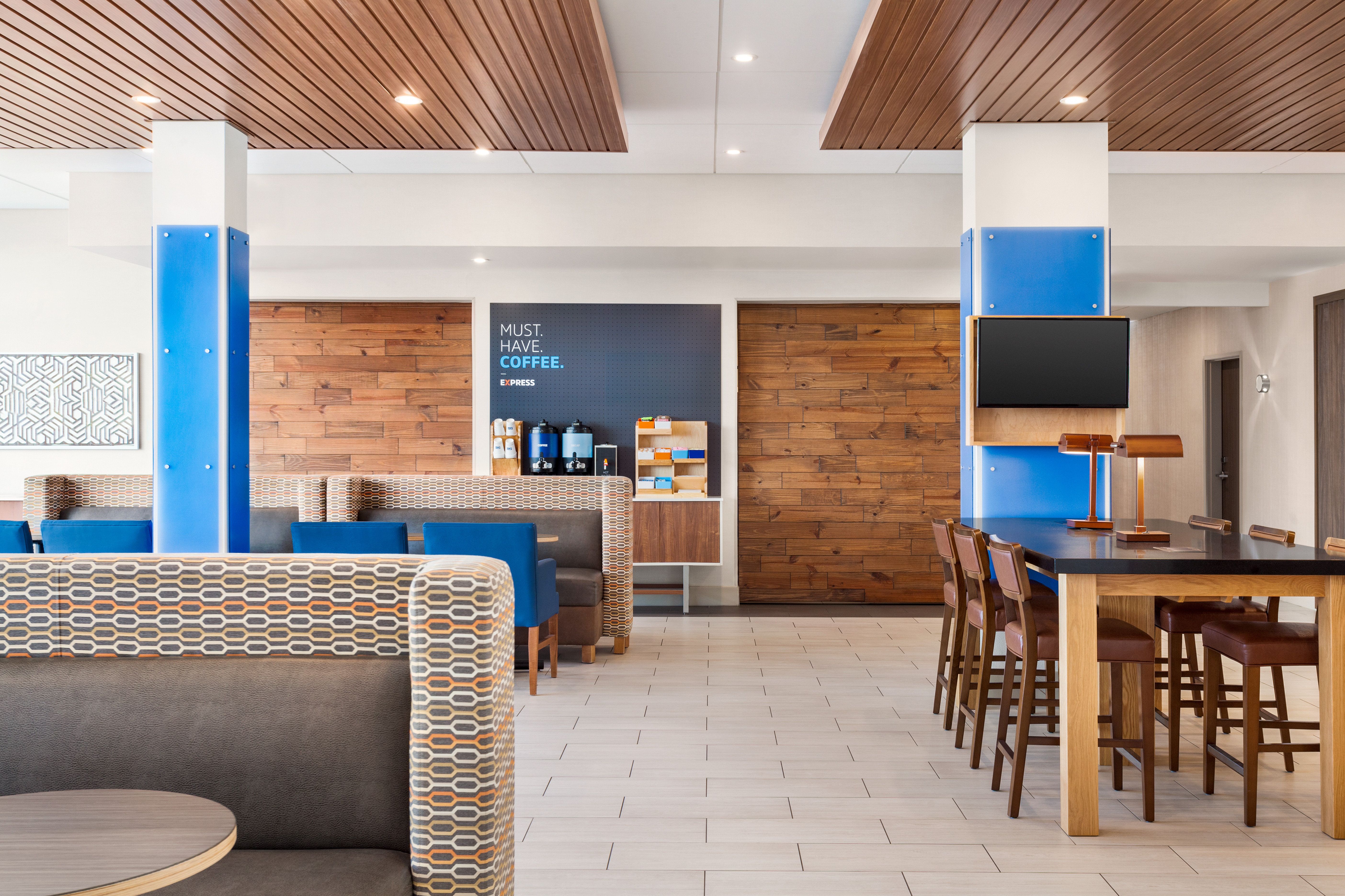 Holiday Inn Express and Suites Austin North Pflugerville 47/75