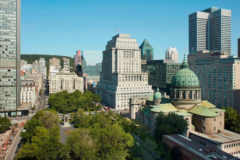 Marriott Chateau Champlain 8/29