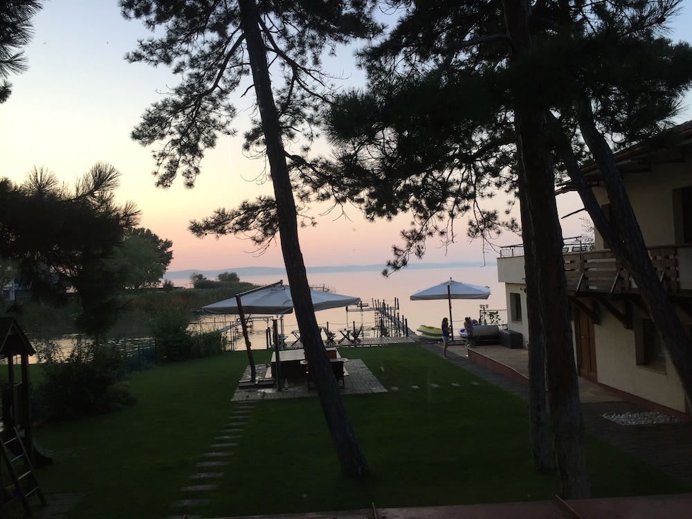 Royal Mediterran Hotel 35/50