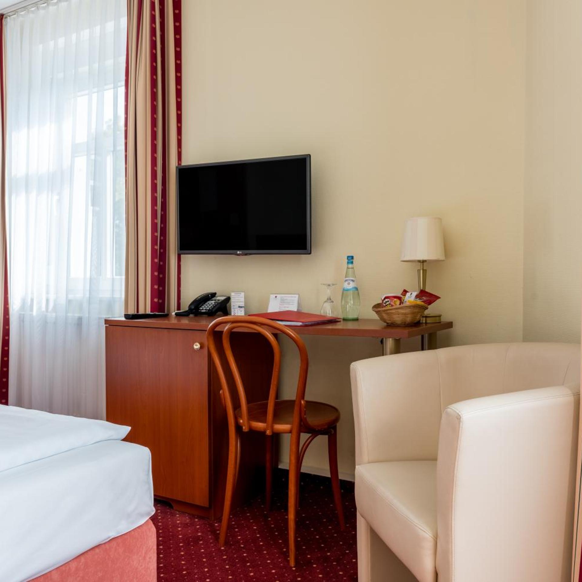 غرفة قياسية مزدوجة، Azimut Hotel Dresden 9/10