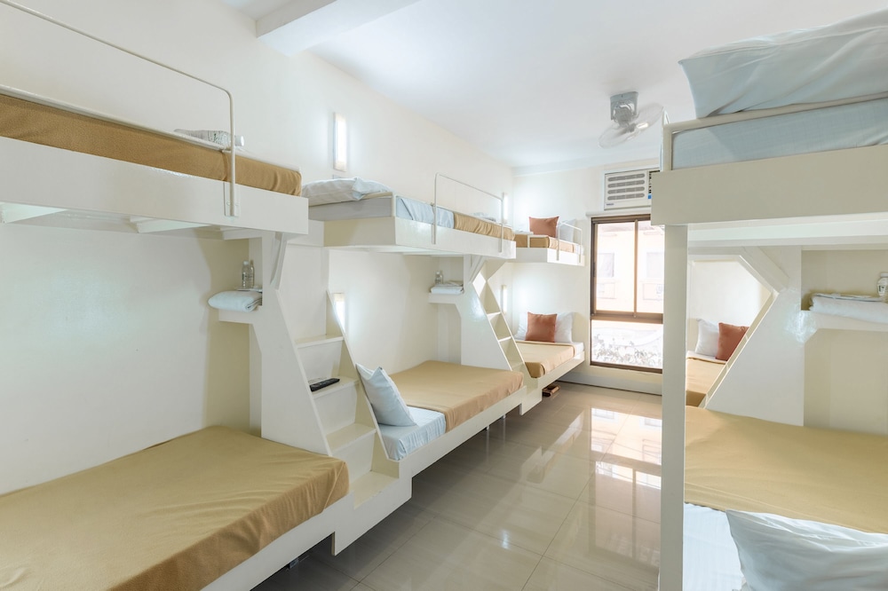 The Selah Garden Hotel 46/71