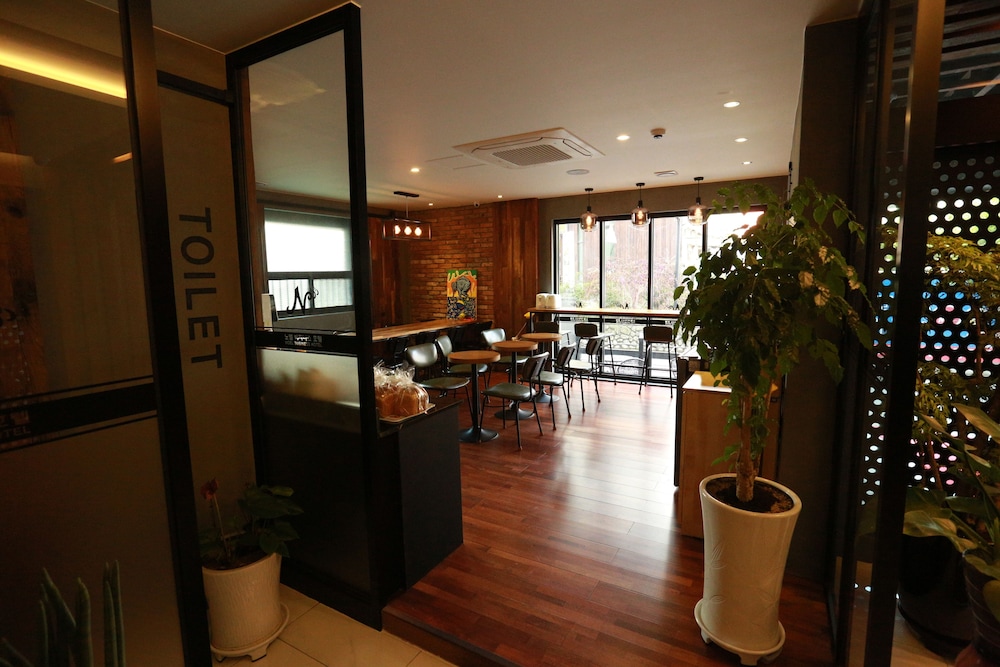 Noel Business Hotel 46/59