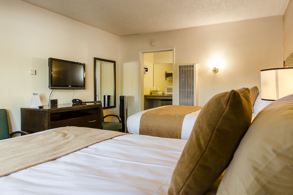 Ocean Palms Motel 25/47