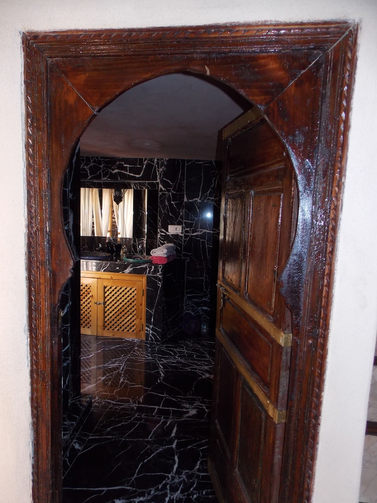 RIAD DAR BOUNOUAR 18/34