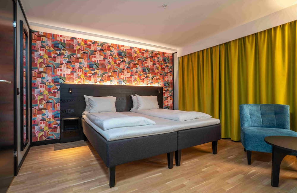 Standard, Double Bed