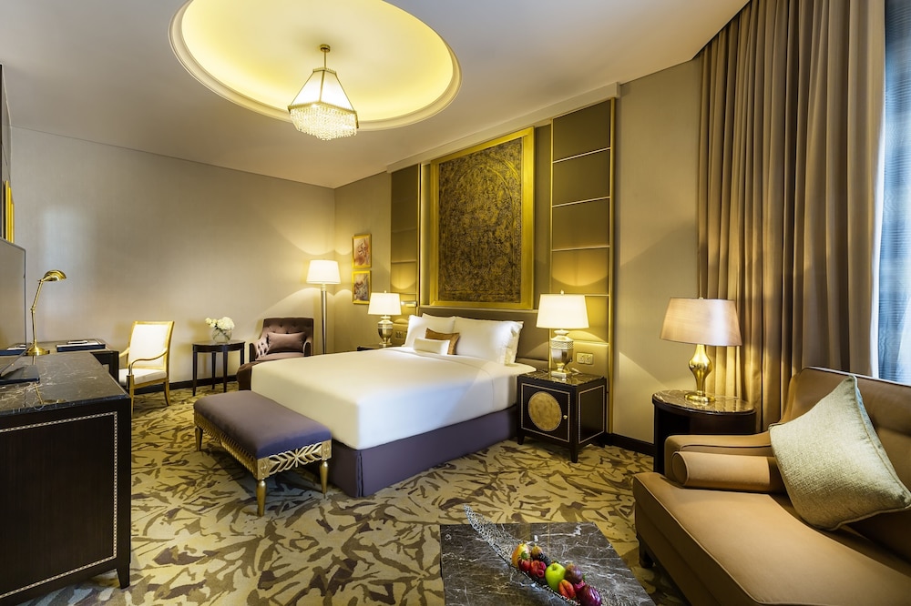 Ezdan Palace Hotel 12/59
