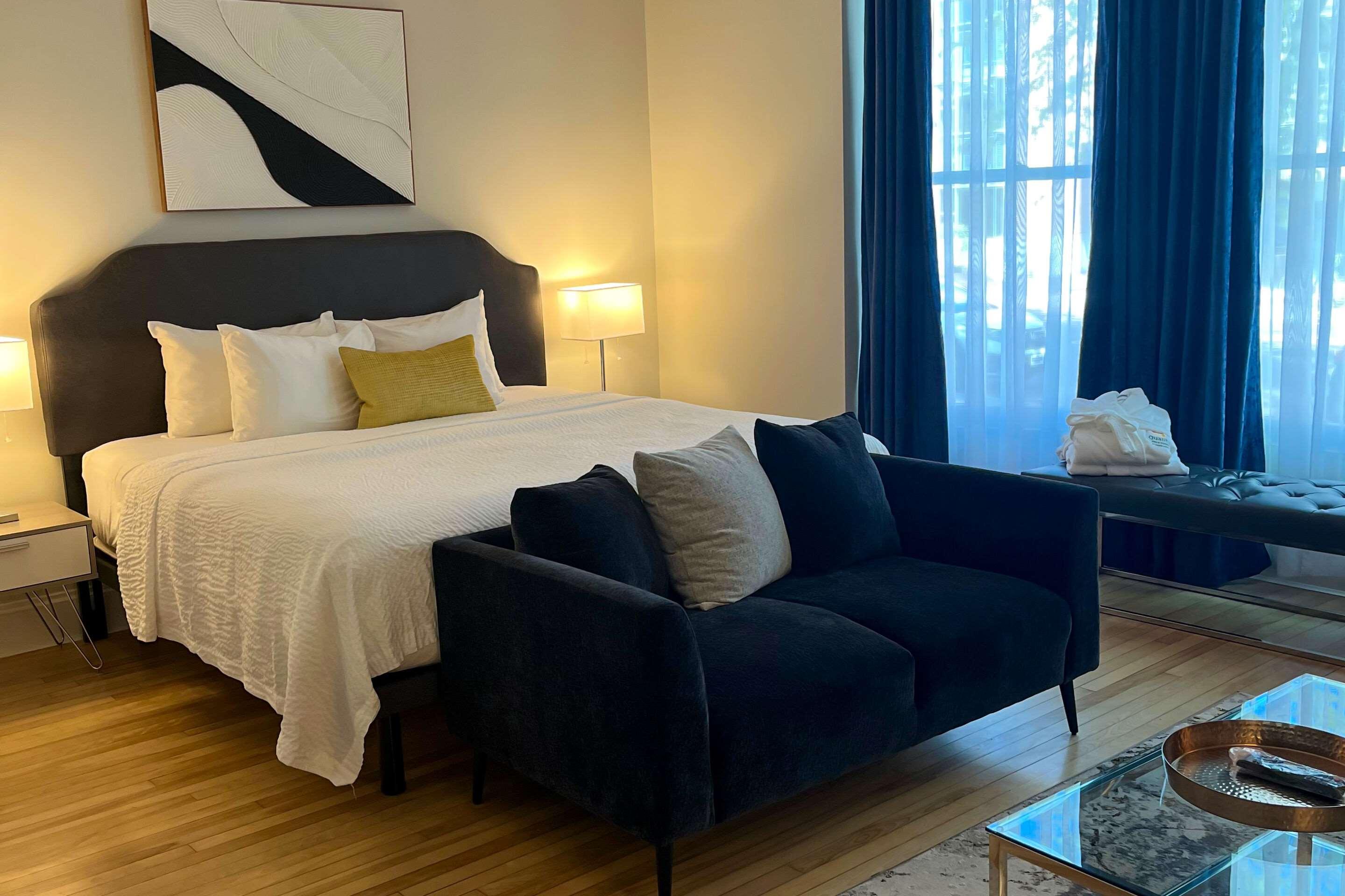 Upgrade, Efficiency, Suite, King Bed