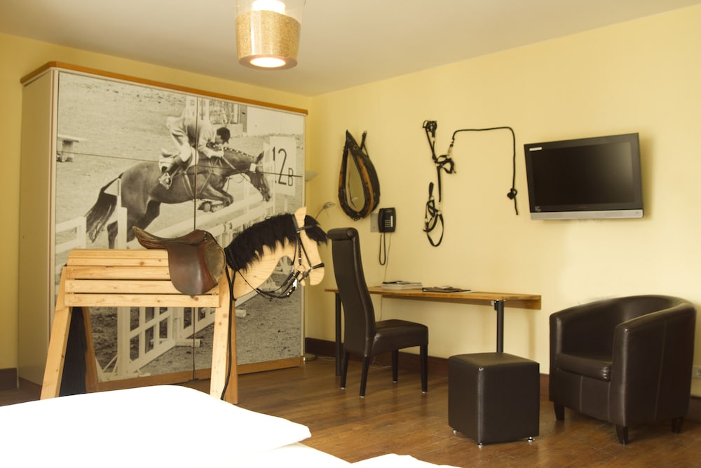 LANDHOTEL HOF BEVERLAND 52/69
