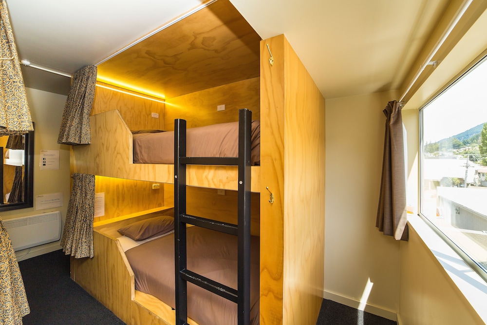Tahuna Pod Hostel 28/50