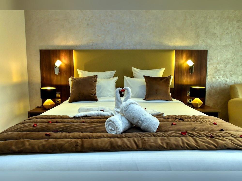 Hotel MF 8/21
