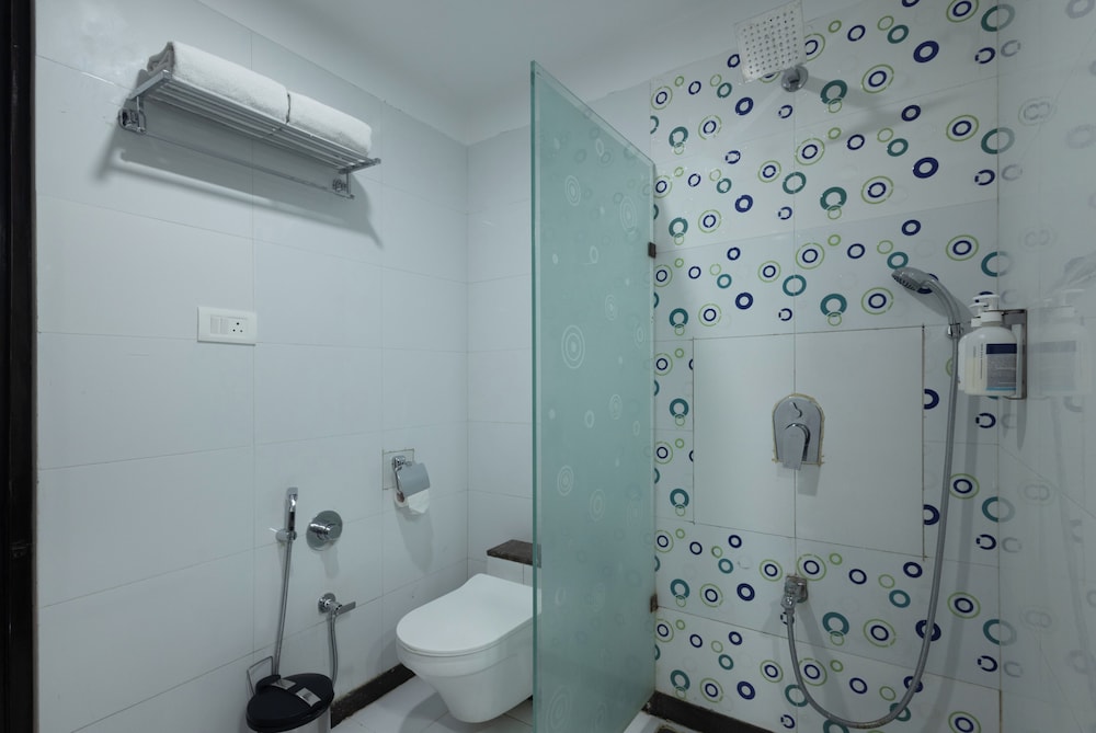 Capital O 33294 Hotel Sapphire Regency (Ex. Sapphire Regency) 39/50