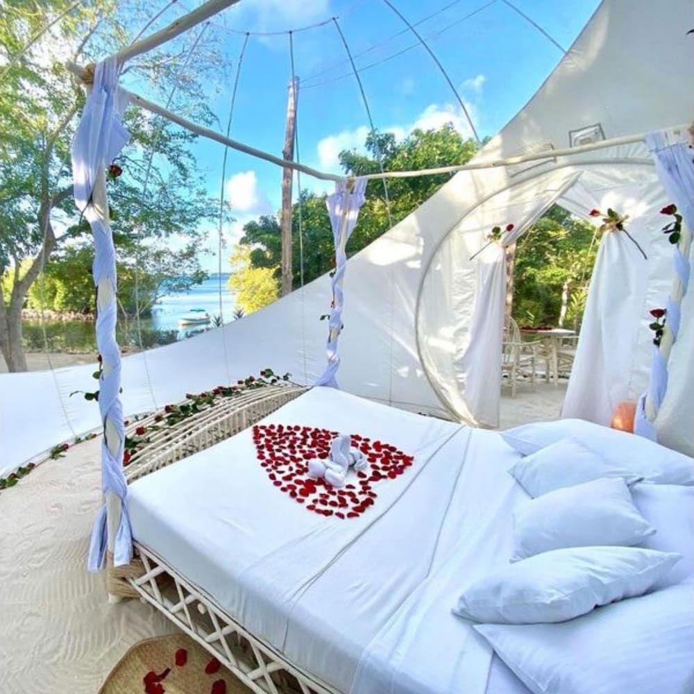 Rock And Sea Resort 7/50