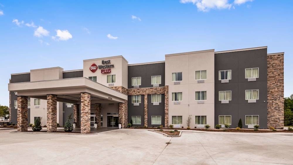Best Western Plus Parkside Inn & Suites 2/39